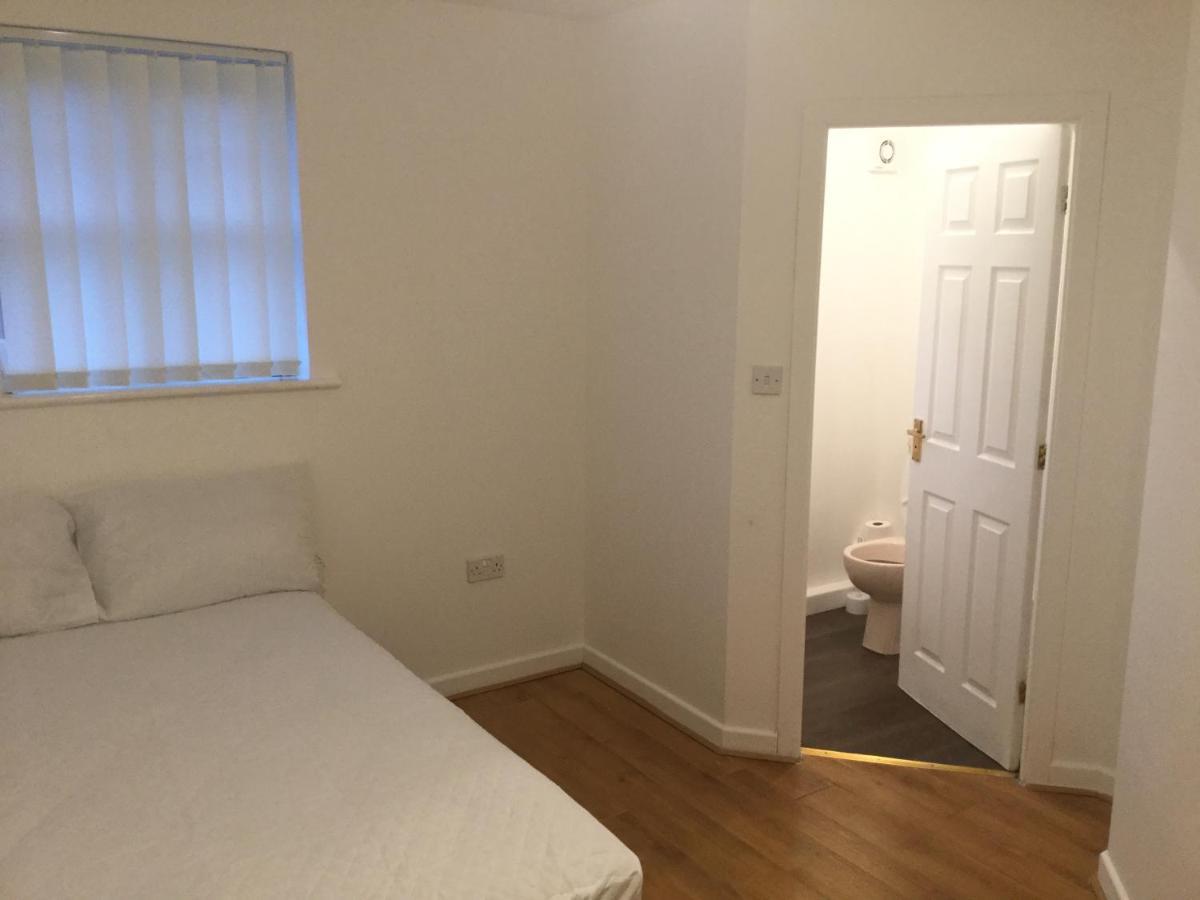 Apartamento Quiet Residential Area Within Easy Reach Of Town Mánchester Exterior foto