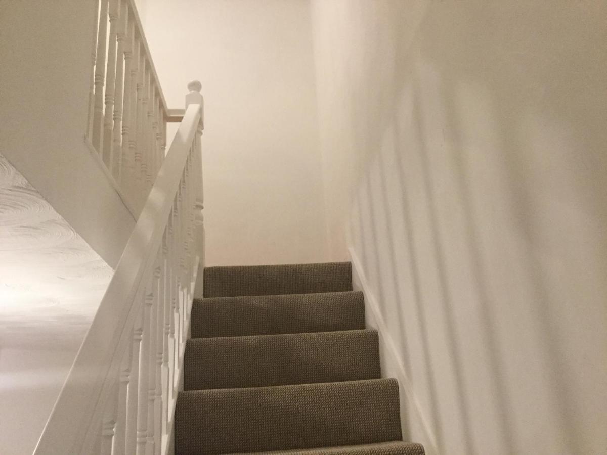 Apartamento Quiet Residential Area Within Easy Reach Of Town Mánchester Exterior foto